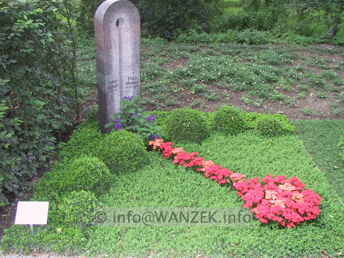 Grabbepflanzung 03.JPG